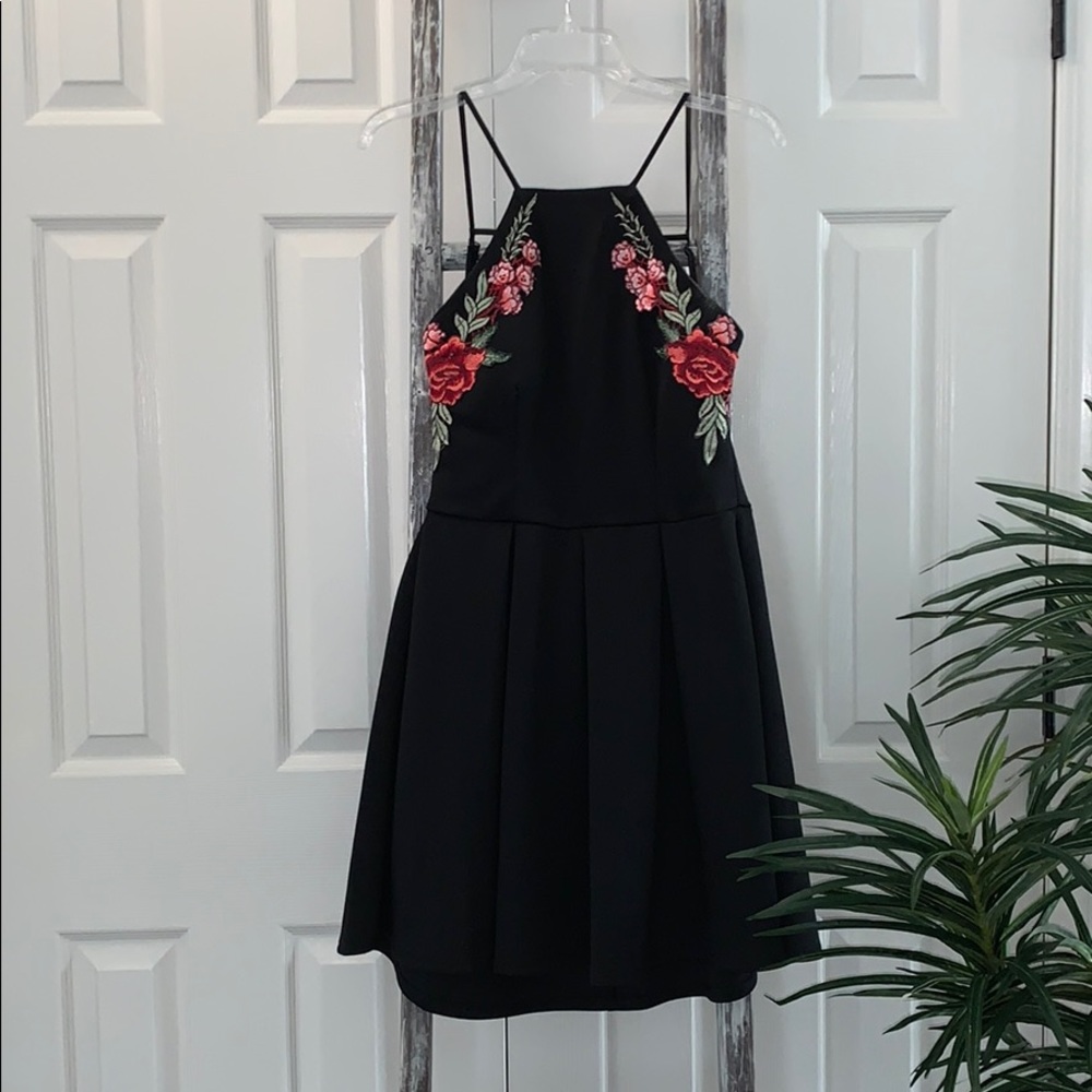 B  Darlin Dress Size 9/10